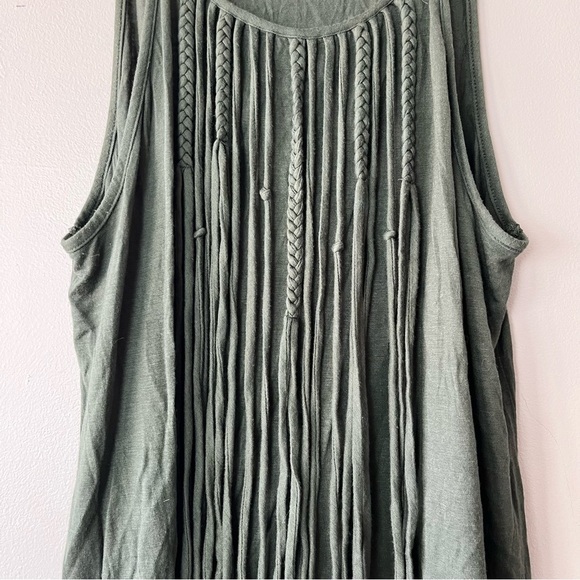 Jaretchurg Fringe Green Tank Medium - Picture 6 of 6